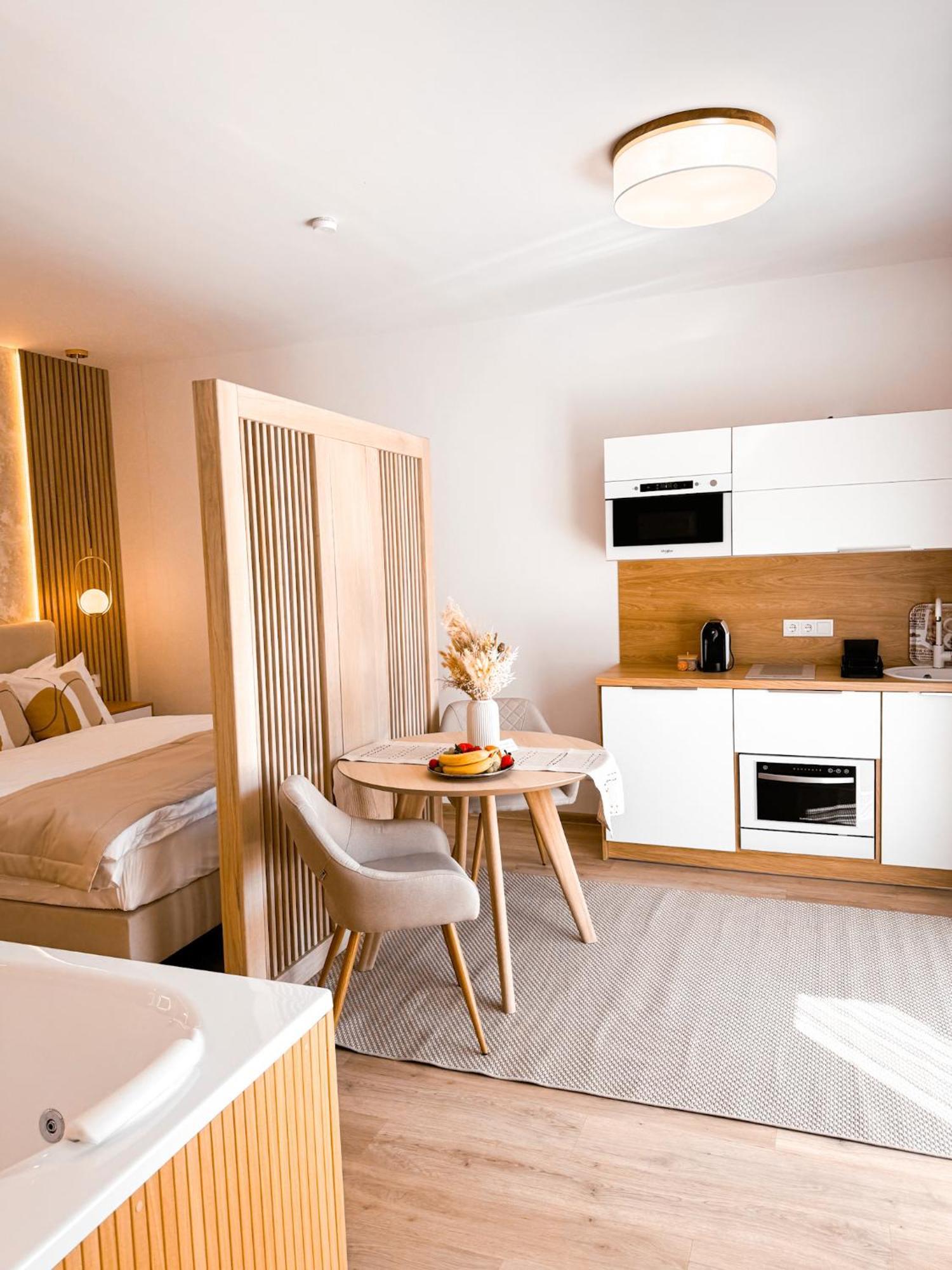 Twin Premium Apartman Tihany Exterior photo